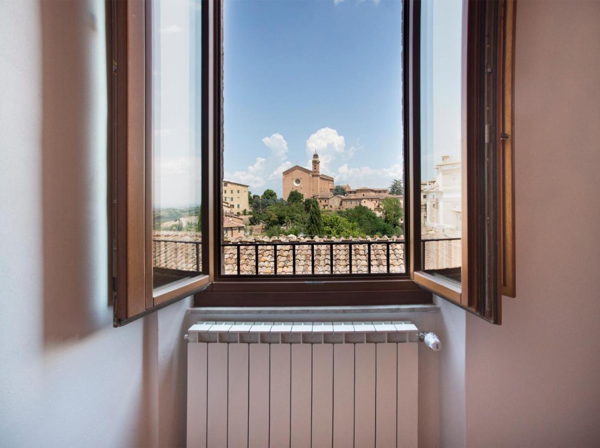 シエーナResidenza D'Epoca Palazzo Piccolominiアパートメント エクステリア 写真
